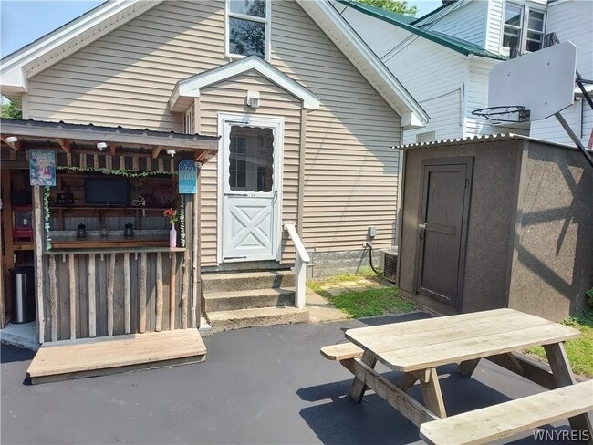 Building Photo - 3669 5th St