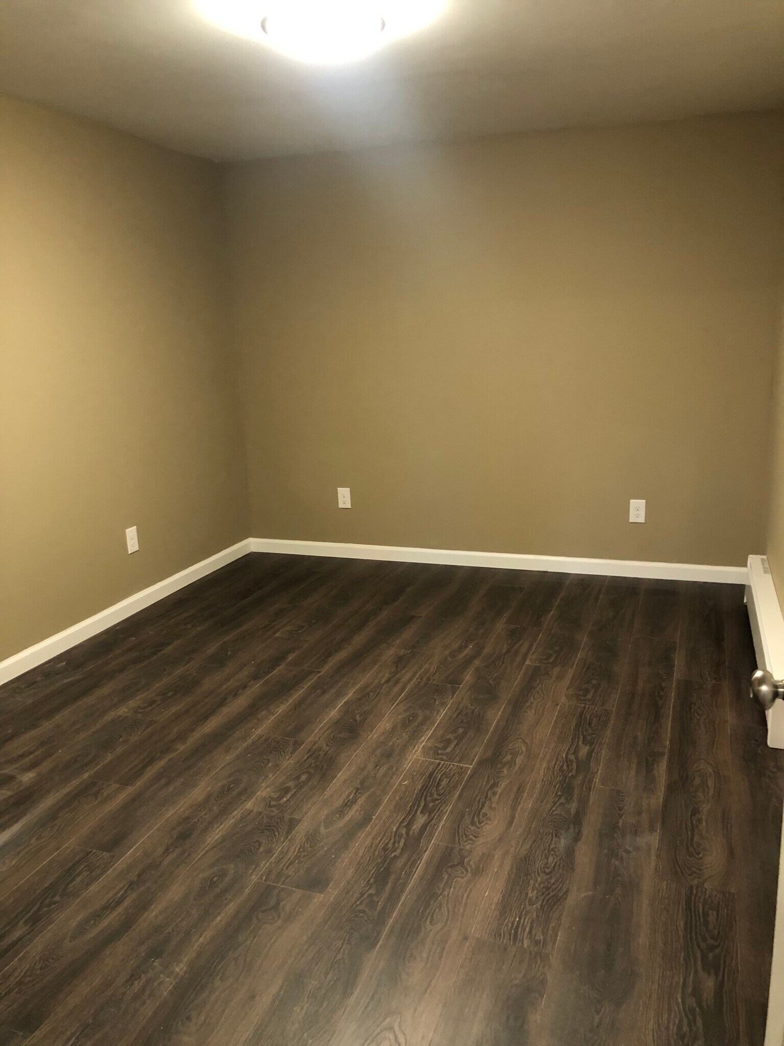 Building Photo - 355 S Hokendauqua Dr