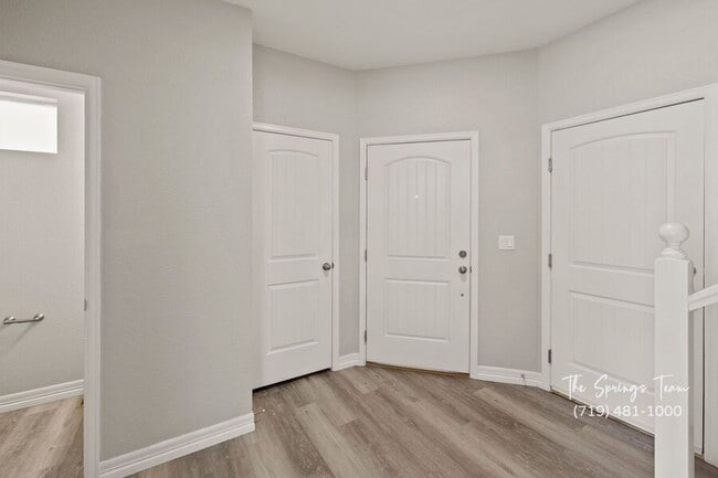 Building Photo - 756 Brambleberry Hts
