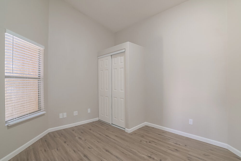 Building Photo - 8808 W Adam Ave