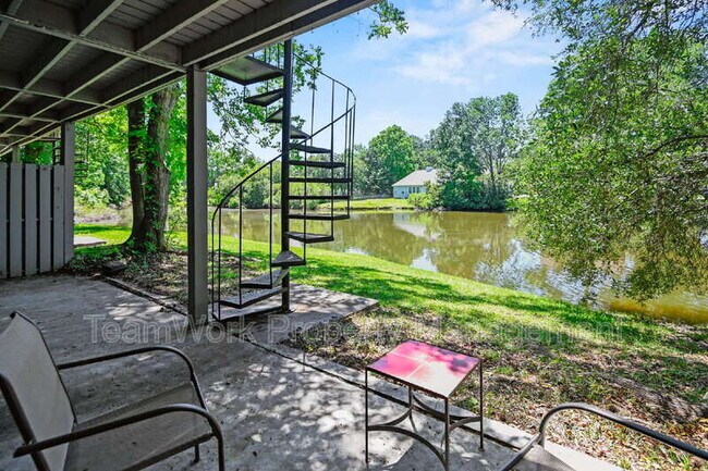 Building Photo - 8483 Yadkin Cir