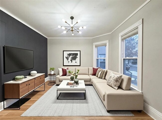 Building Photo - 102 Gregory St