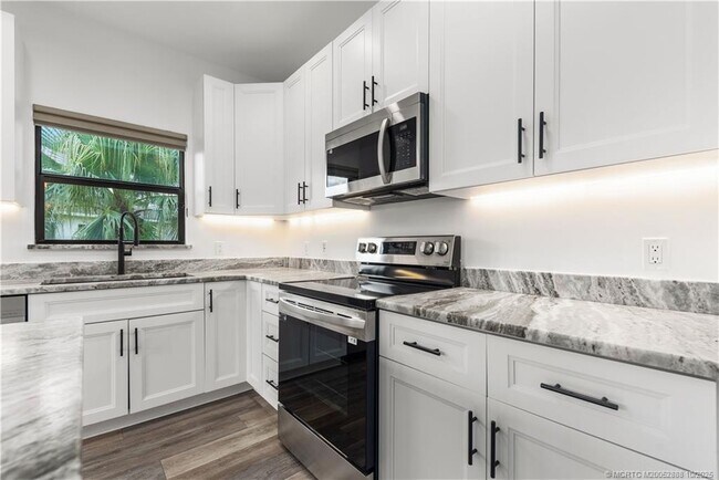 Building Photo - 13468 Harbour Ridge Blvd