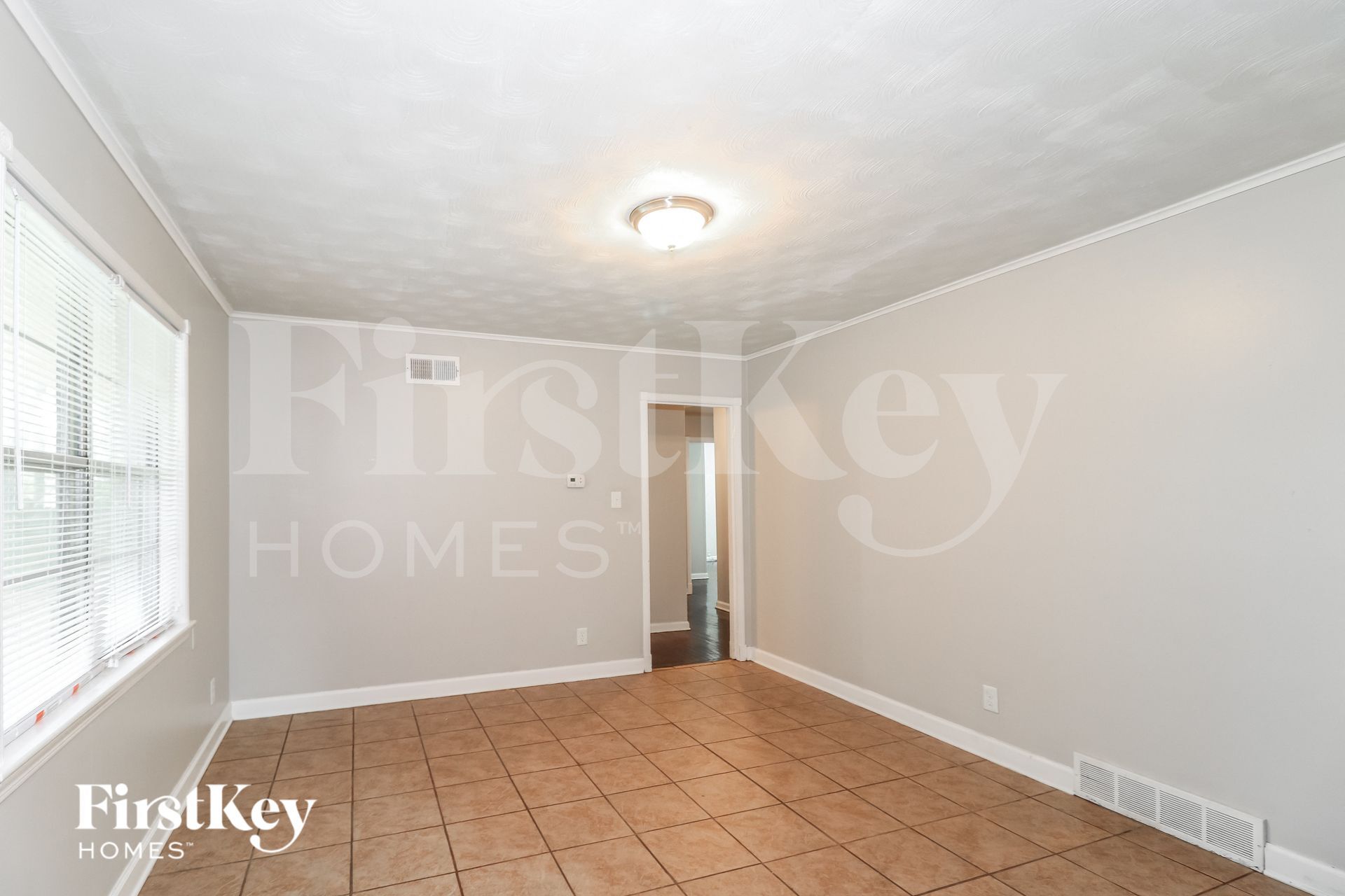 Building Photo - 5124 Blueridge Dr