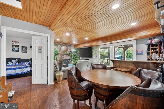 Building Photo - 14 Halo Ave