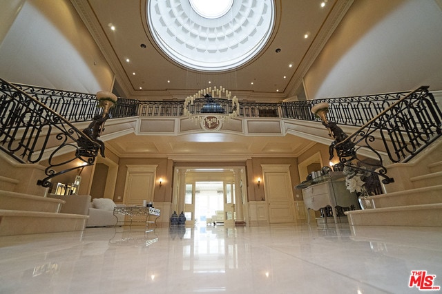 Building Photo - 817 Whittier Dr