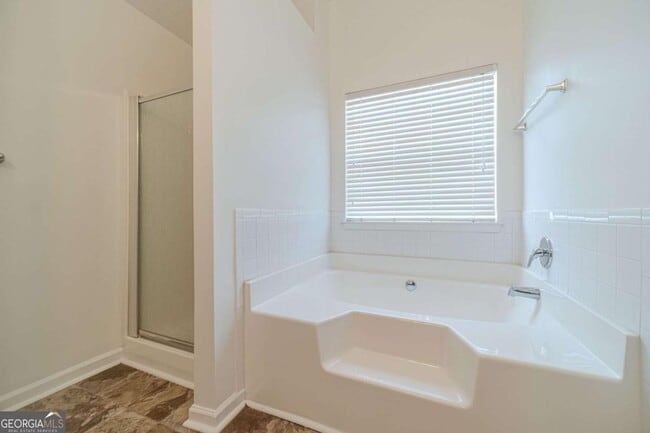 Building Photo - 1850 Lily Stem Trail NE