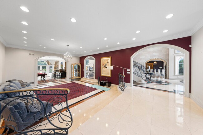Building Photo - 142 Hoover Dr
