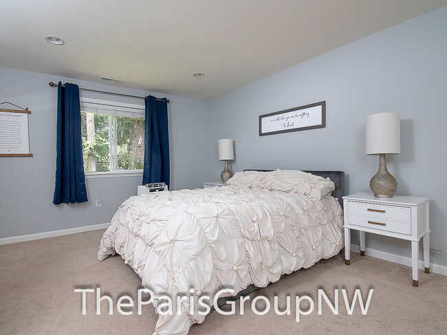 Building Photo - Wonderful 2012 Renton 3BR * Backs To Greenbelt