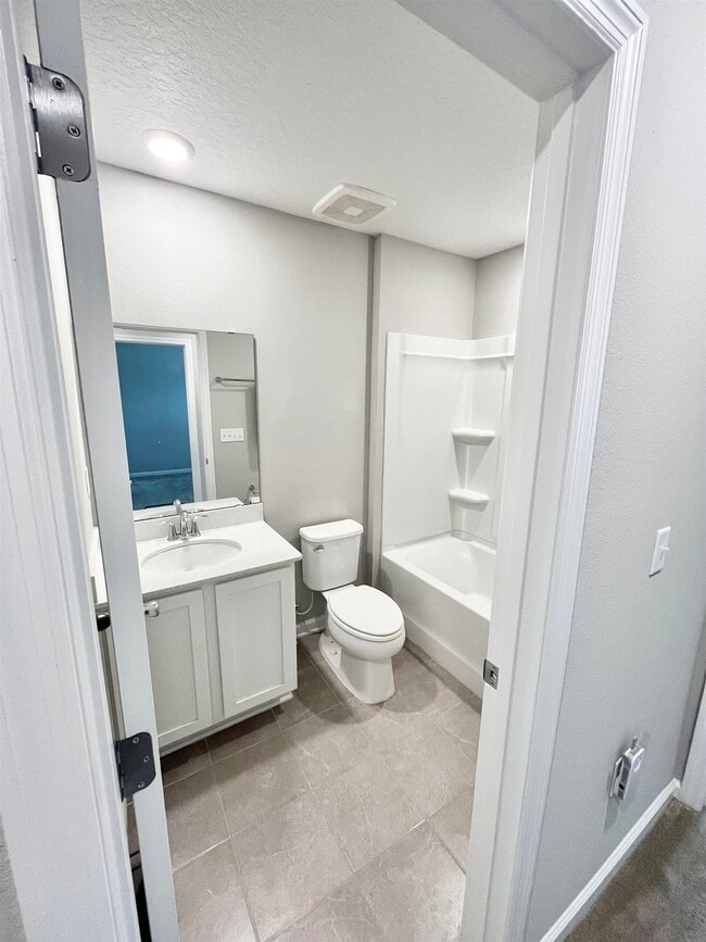Building Photo - 150 Silver Fern Dr