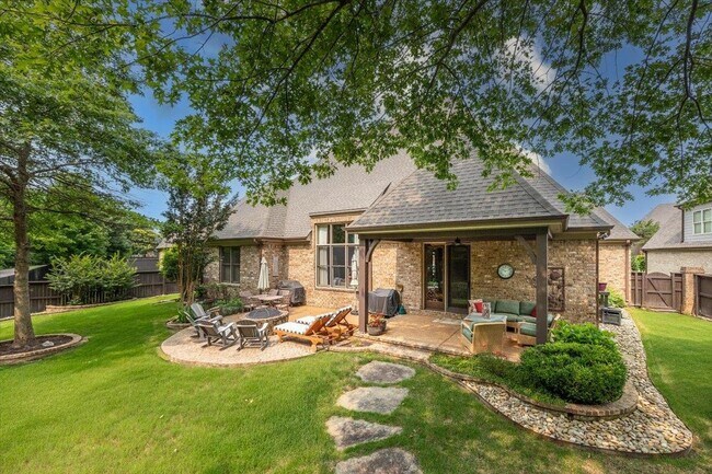 Building Photo - 5208 Prairie Sky Dr