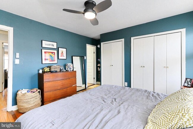 Building Photo - 1724 E St NE