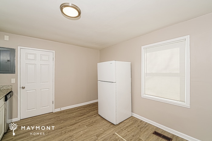 Building Photo - 529 Athens Ct