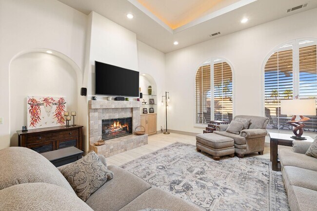 Building Photo - 73110 Calliandra St