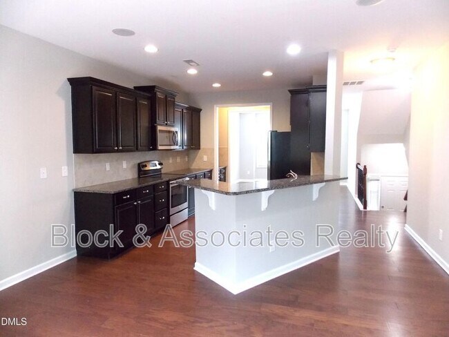 Building Photo - 603 Old Mill Village Dr