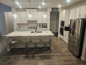 Building Photo - 1428 Huckleberry St