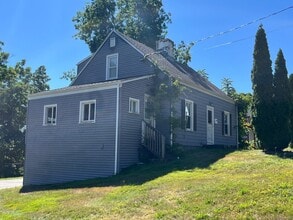 Building Photo - 204 Pembroke Ave