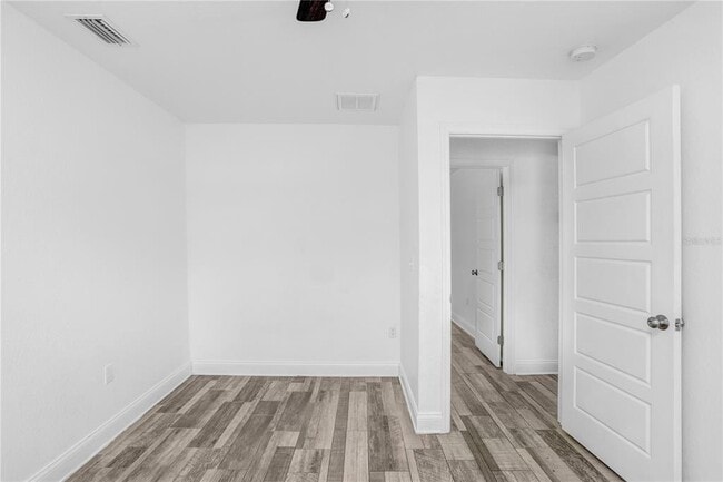 Building Photo - 349 Honey Bee Ln