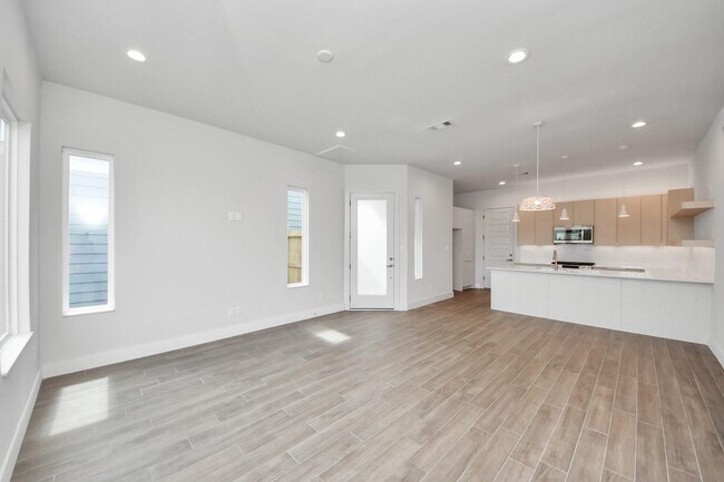 Building Photo - 3015 Pelon Cay Dr