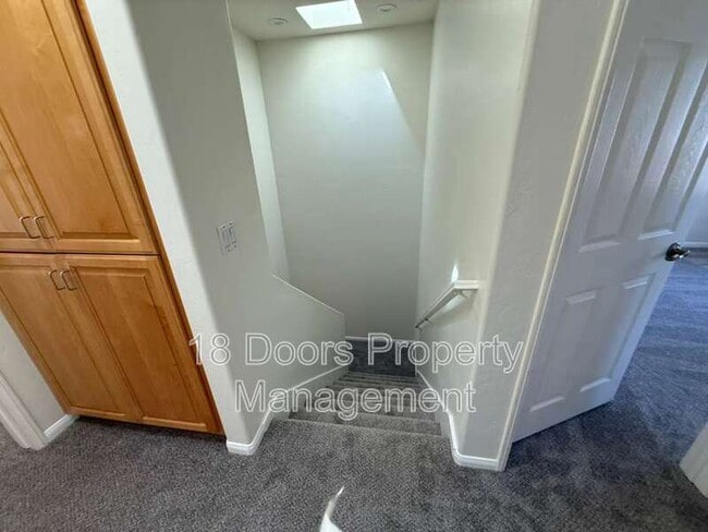 Building Photo - 1935 Felspar St