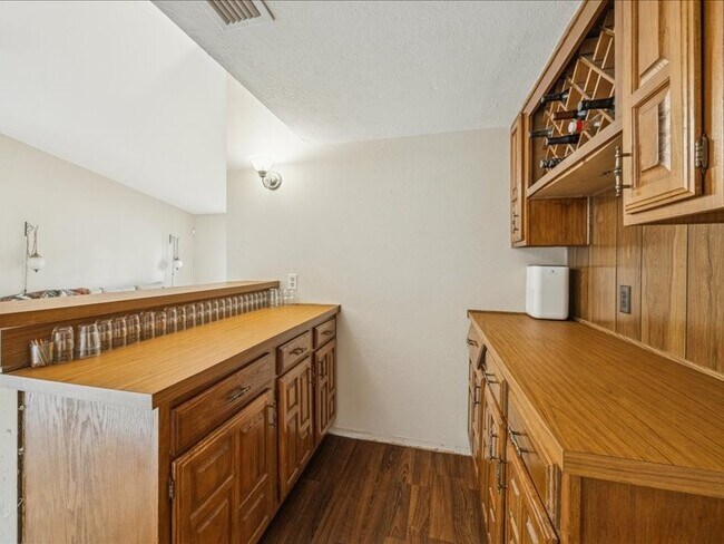 Building Photo - 3902 Broken Elm Dr