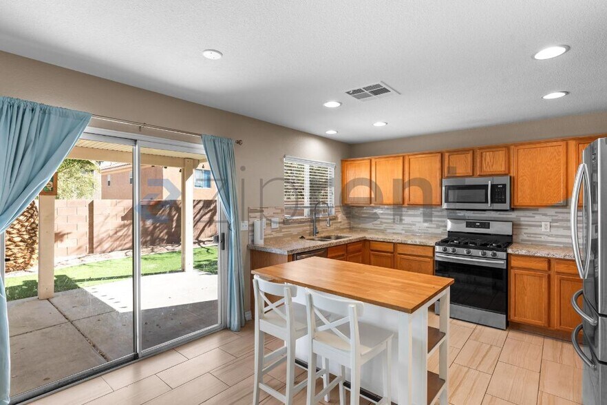 Building Photo - 1308 Mt Hamilton