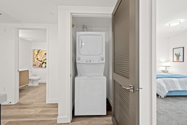 Building Photo - Unit Type: E | 2 Bed | 2 Bath
