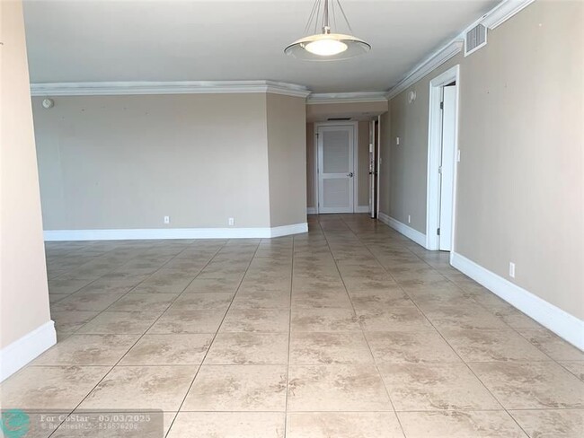 Building Photo - 1360 S Ocean Blvd