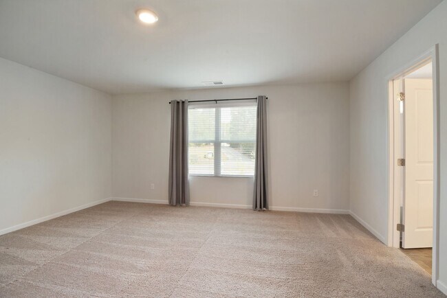 Building Photo - Minutes to Downtown Dawsonville, Rock Creek Park & More—Welcome Home