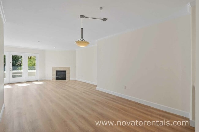 Building Photo - 852 Diablo Ave