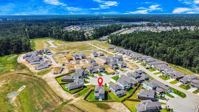 Building Photo - 135 Alset Dr