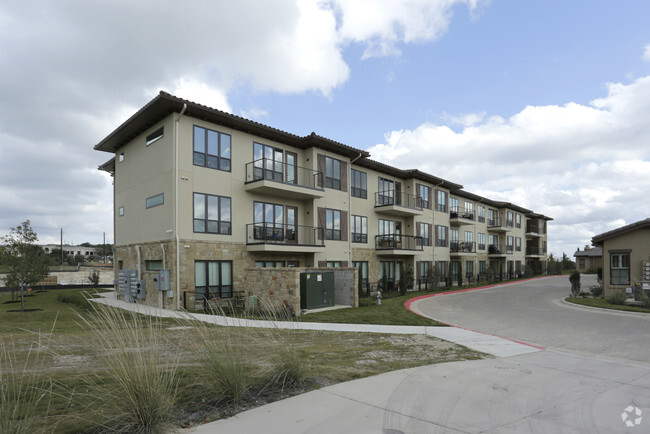 Primary Photo - Tuscan Village at Lakeway