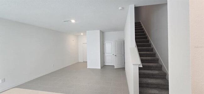 Building Photo - 9848 Allendale St