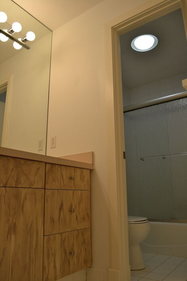 Building Photo - 39128 Glenlivet Ct