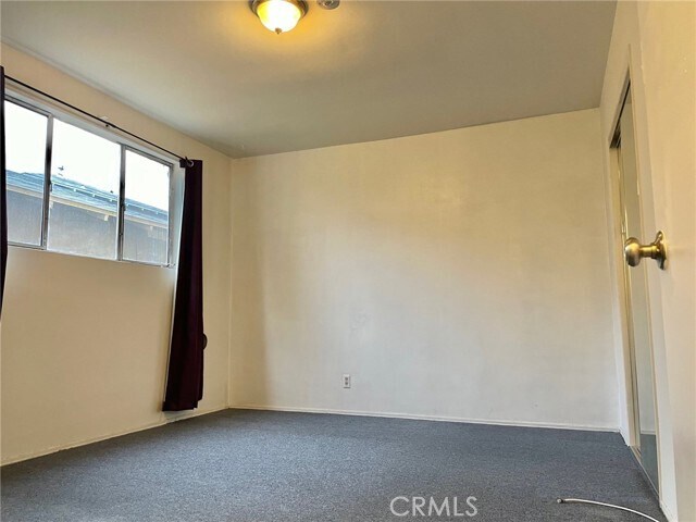 Building Photo - 1433 N Bronson Ave