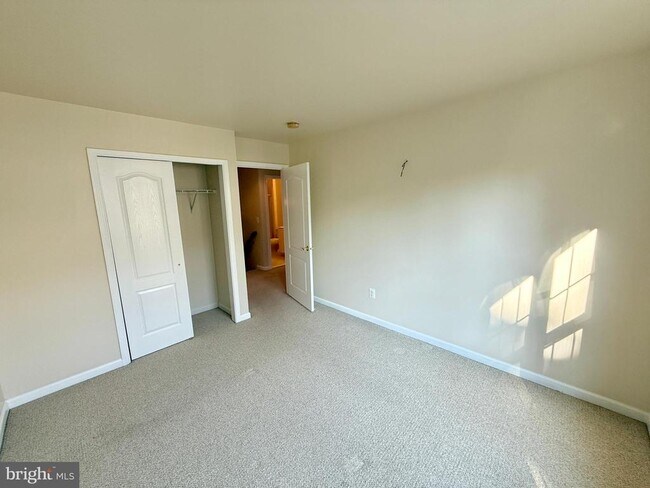 Building Photo - 5624 Arrowfield Terrace