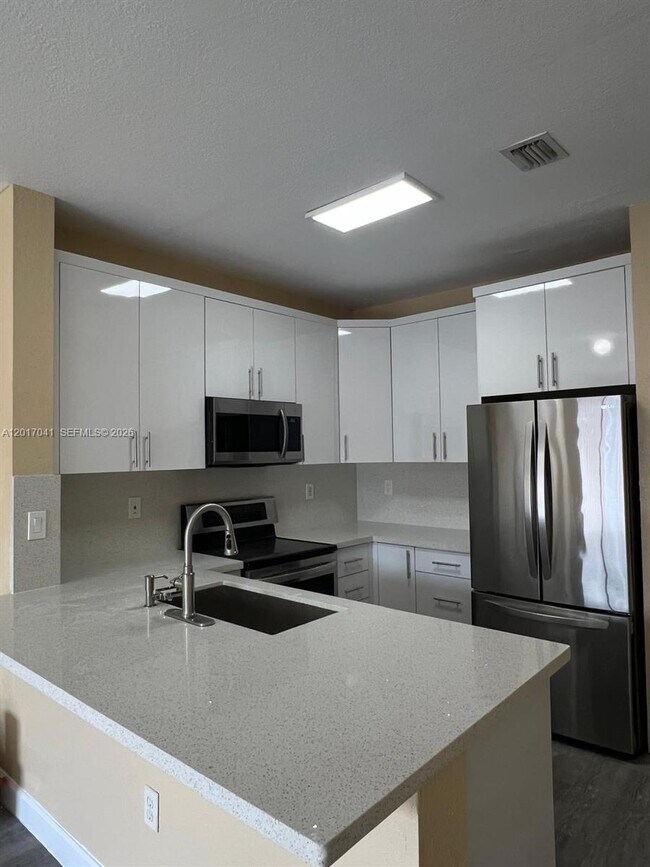 Building Photo - 7080 NW 177th St