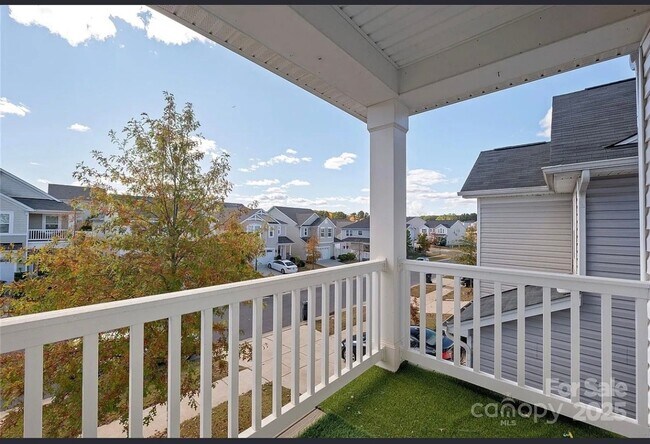 Building Photo - Stunning 4BR House + Office, in Charlotte