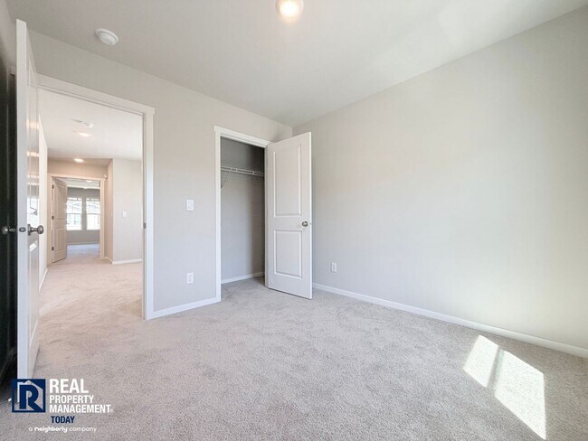 Building Photo - Brand-New 3BR Town Home Near JBLM | Bonus Loft, 2-Car Garage & Modern Finishes