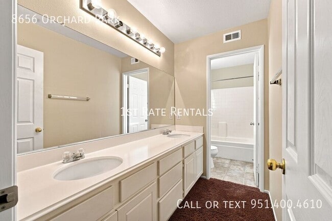 Building Photo - 8656 Orchard Park Dr