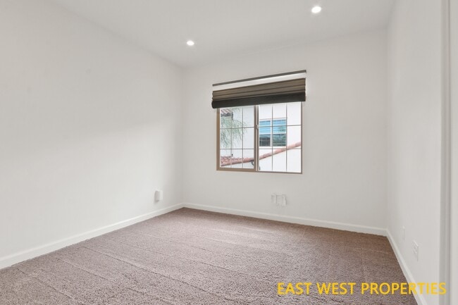 Building Photo - 136 Falcon Rdg