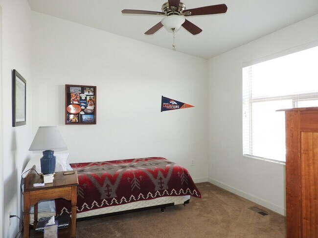 Building Photo - 2422 Uinta St