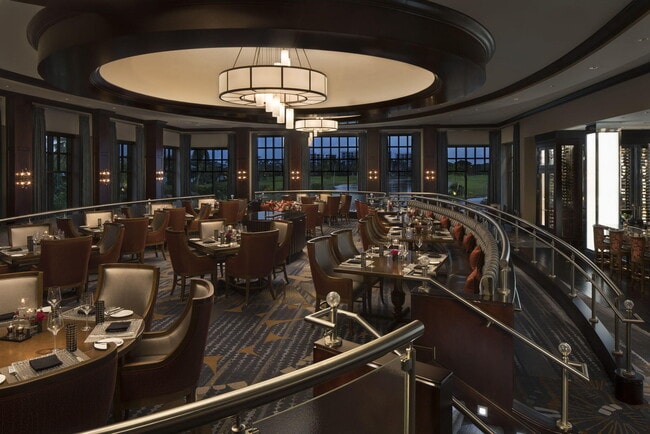 Building Photo - 6895 Willow Wood Dr