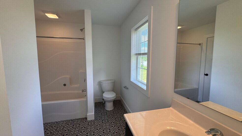 Building Photo - 19 Burk Ct