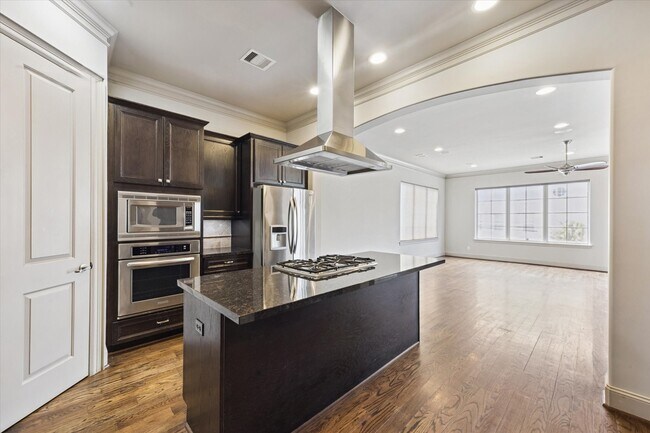 Building Photo - 4004 Feagan St