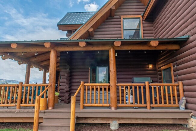 Building Photo - 2477 Middle Teton Rd
