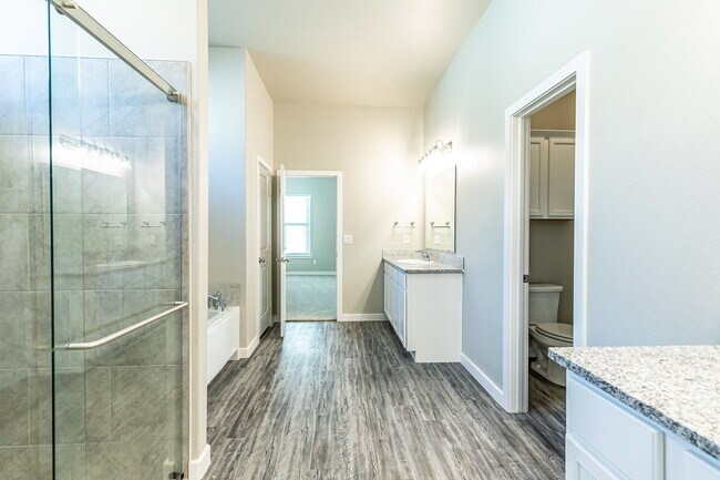 Building Photo - Beautiful 4 bed 3 bath home