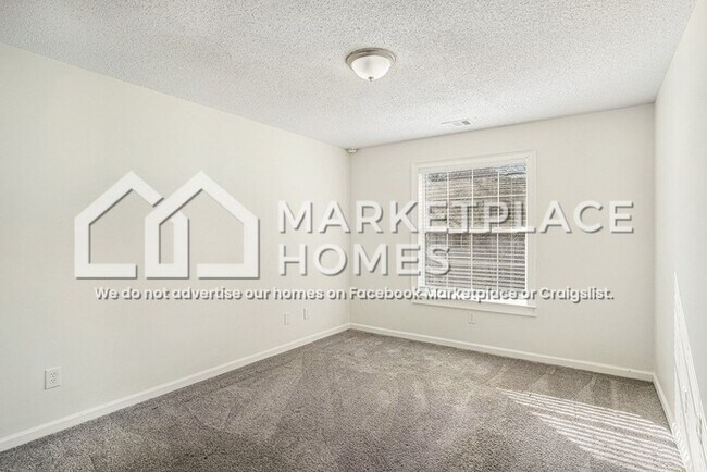 Building Photo - 205 Hunting Ct