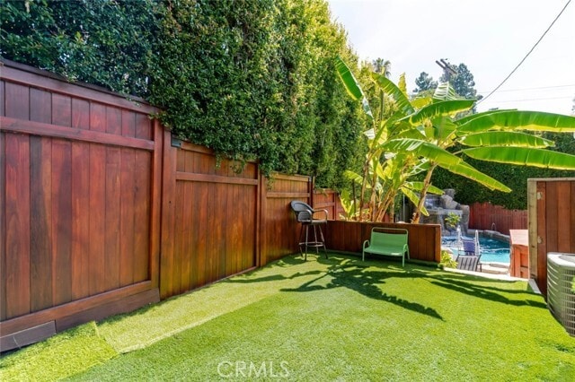 Building Photo - 660 Woodbury Rd