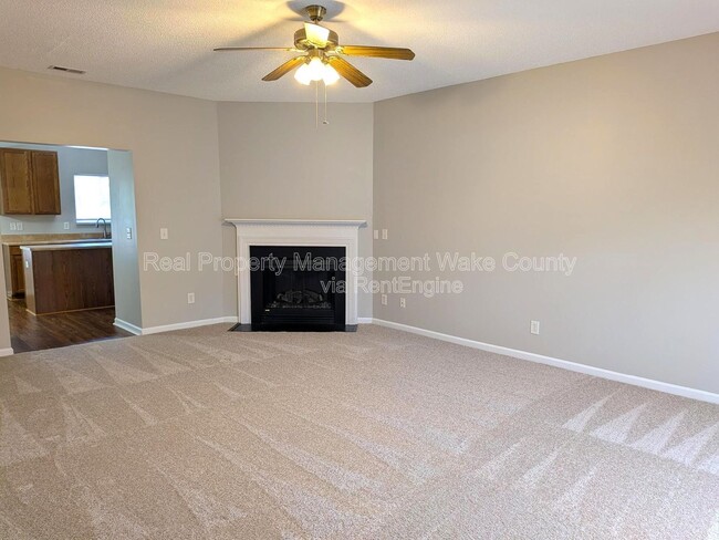 Building Photo - 112 Graystar Rd
